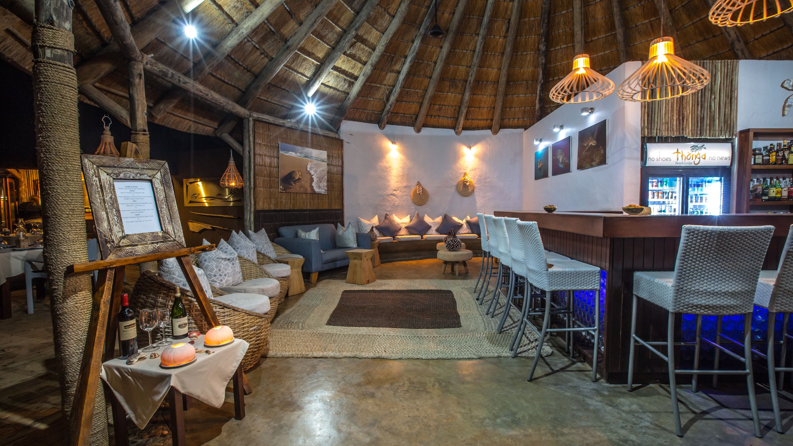 Thonga Beach Lodge Bar Thonga Beach Lodge Bar