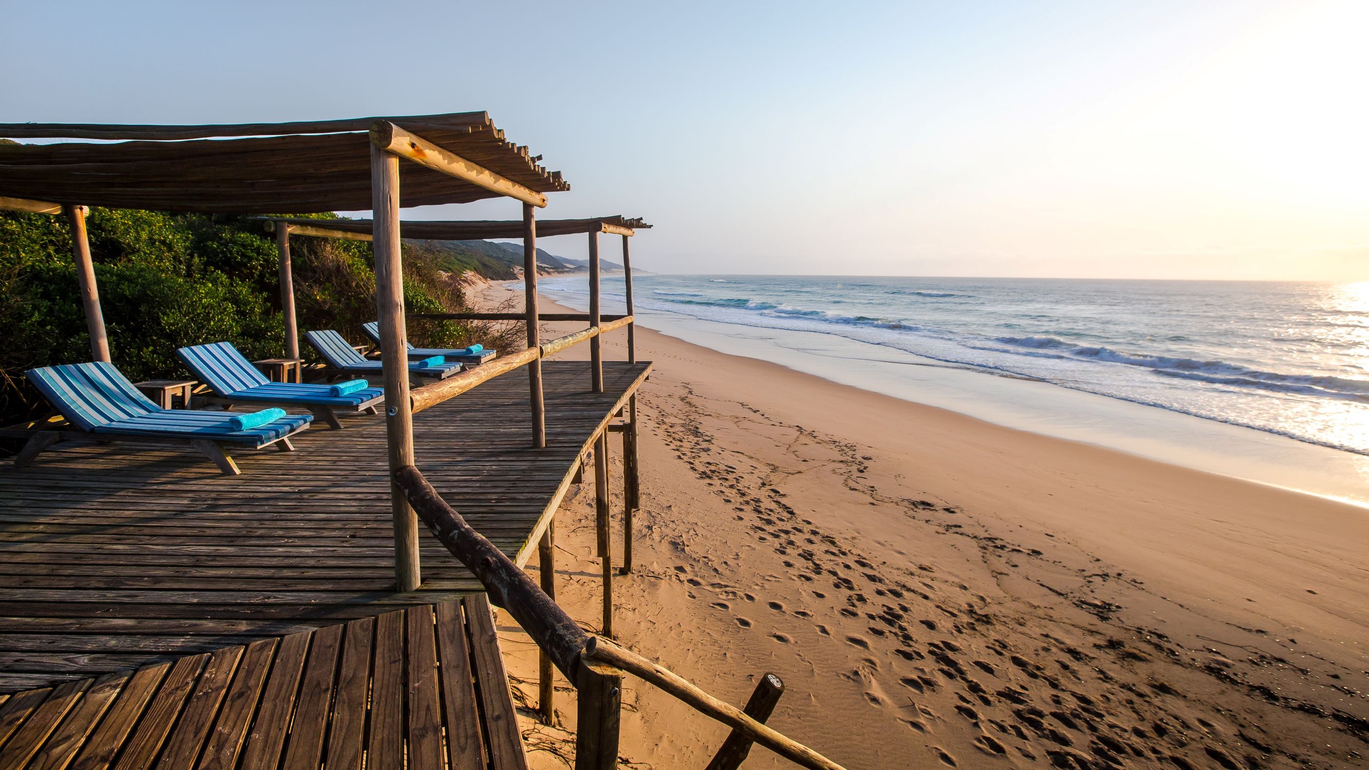 Thonga Beach Lodge Beach Deck Thonga Beach Lodge Beach Deck
